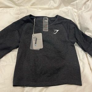 GYM SHARK LONG SLEEVE CROP TOP